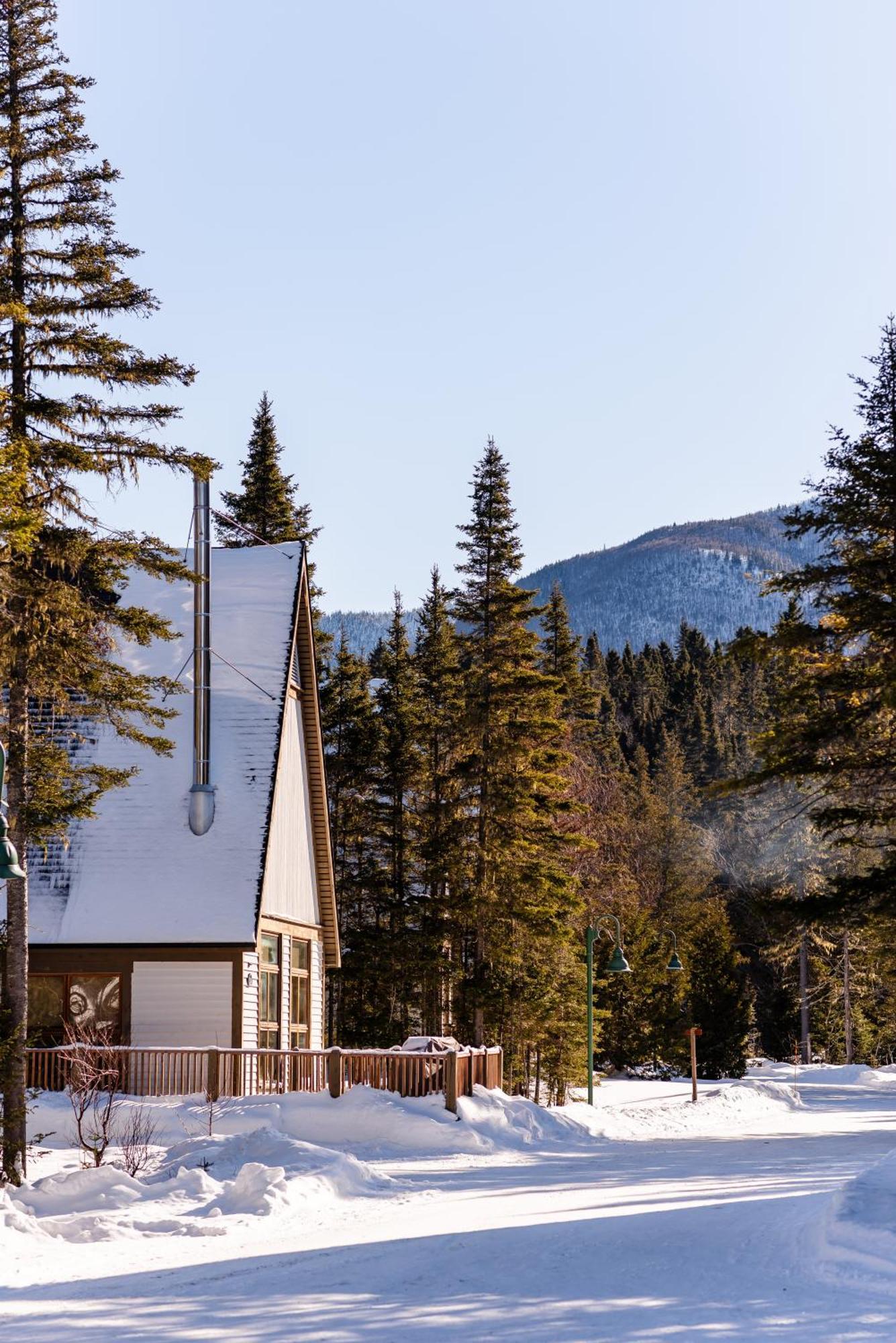 Gite Du Mont-Albert - Sepaq Sainte Anne des Monts ภายนอก รูปภาพ