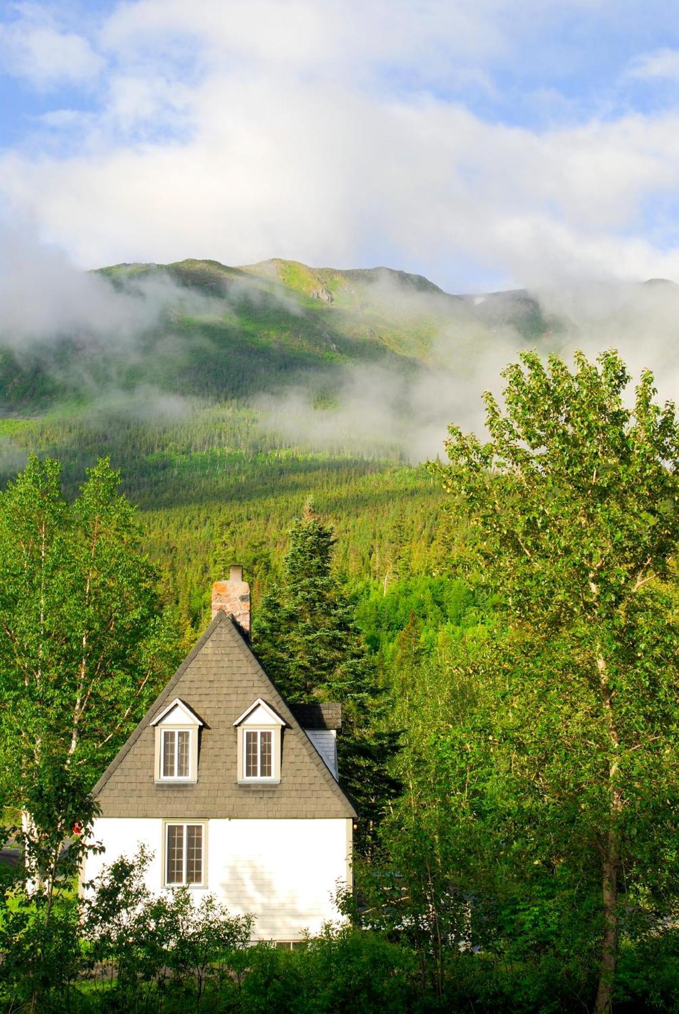 Gite Du Mont-Albert - Sepaq Sainte Anne des Monts ภายนอก รูปภาพ