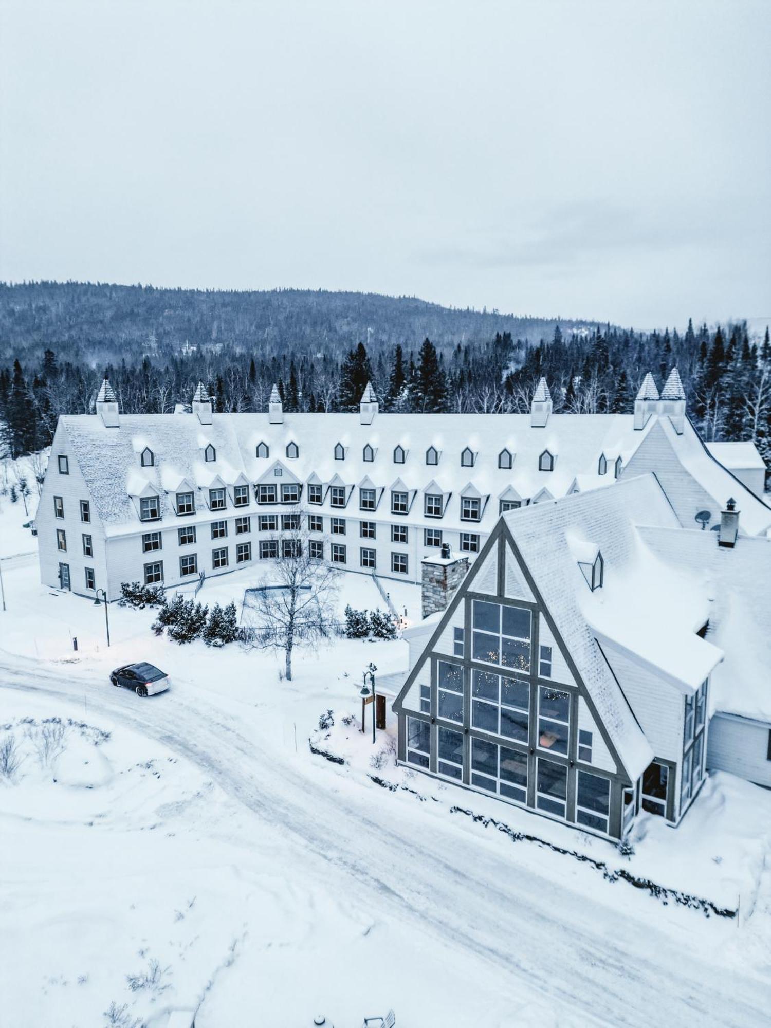 Gite Du Mont-Albert - Sepaq Sainte Anne des Monts ภายนอก รูปภาพ